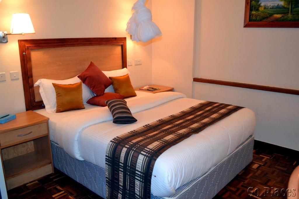 Hotel Riverview Westlands Nairobi Bagian luar foto