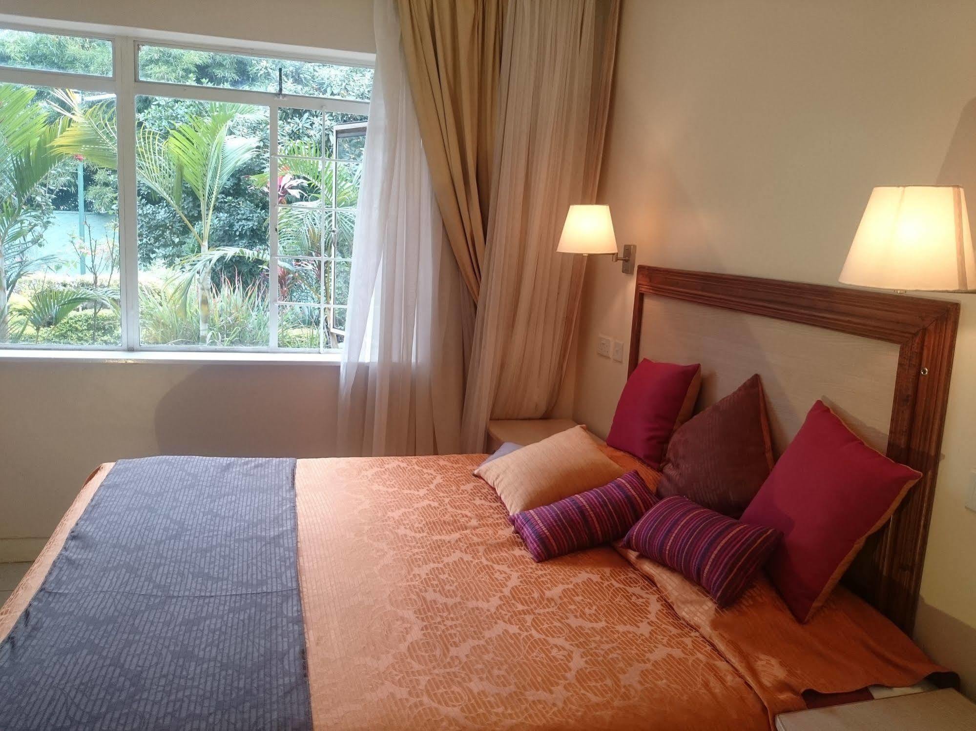 Hotel Riverview Westlands Nairobi Bagian luar foto