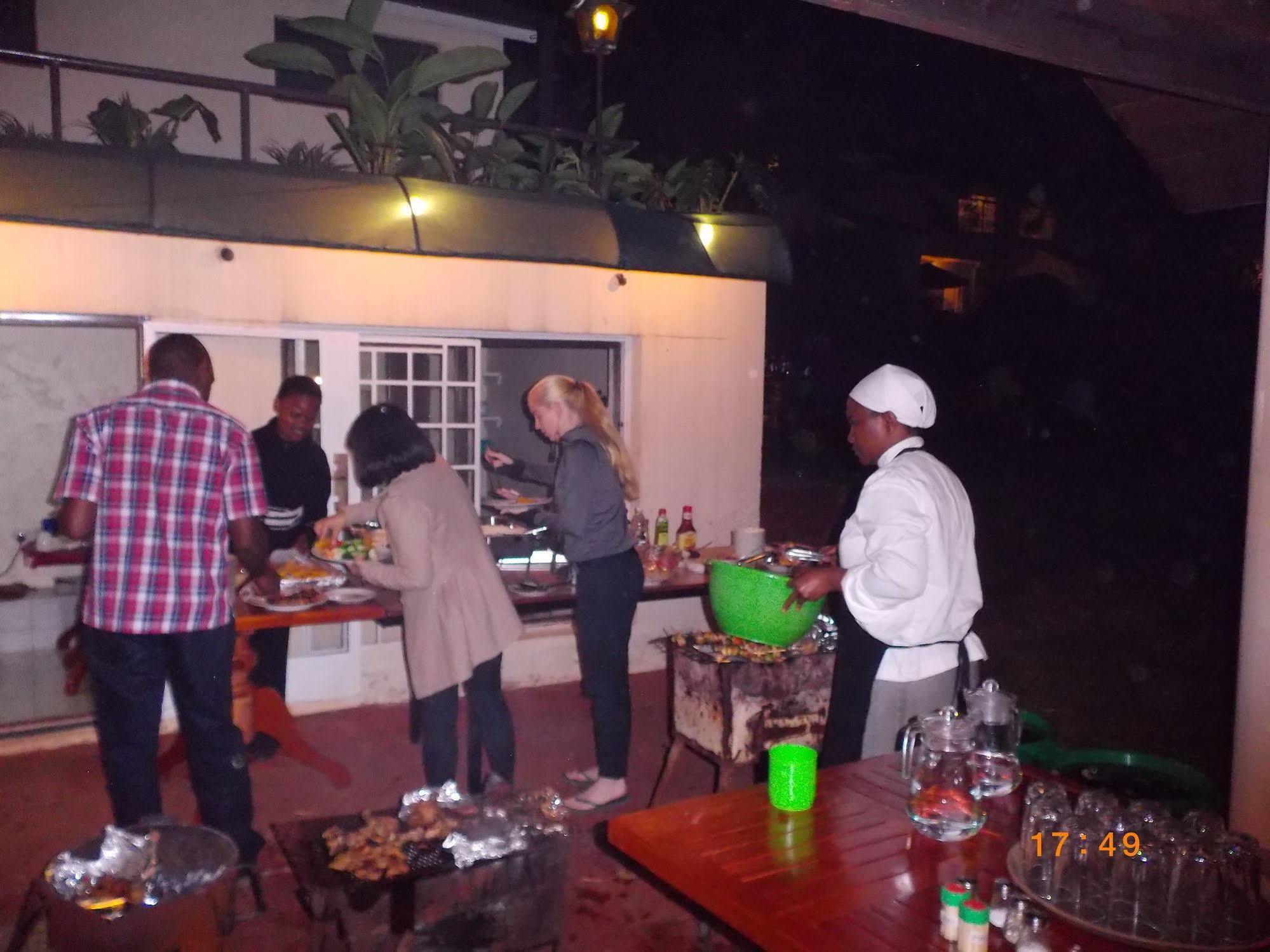 Hotel Riverview Westlands Nairobi Bagian luar foto